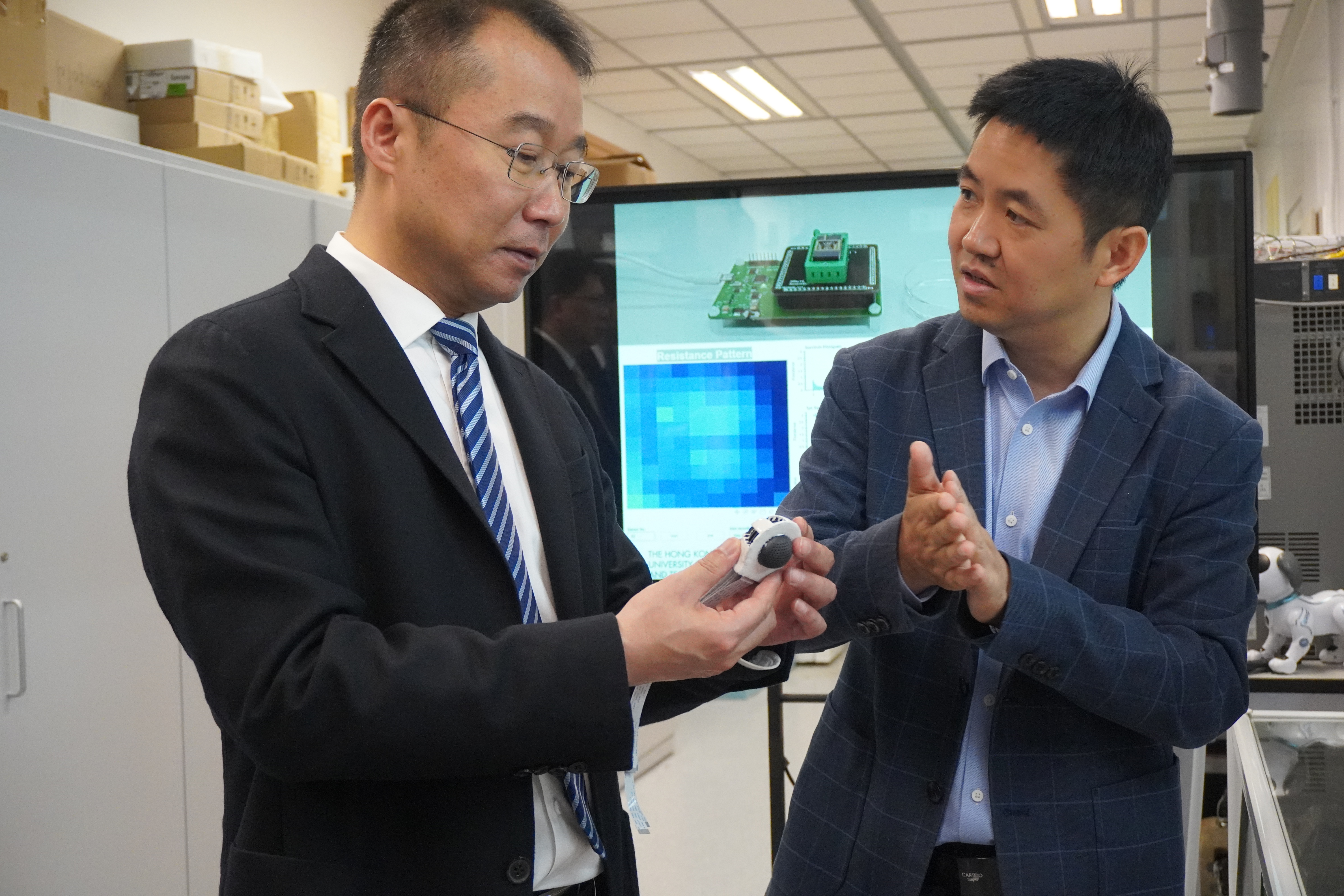  Hubei Province and Huazhong University of Science and Technology
